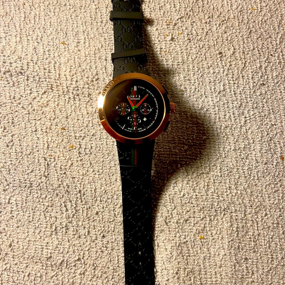 Gucci Pantcaon watch
